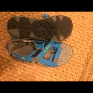 Columbia brand boys water shoes